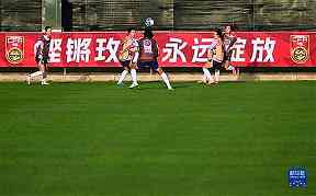 足球比赛中的无球跑动：没有触球也能改变进攻