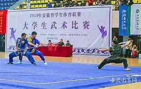 定位球进攻的观察方法：跑动、落点与第二点保护