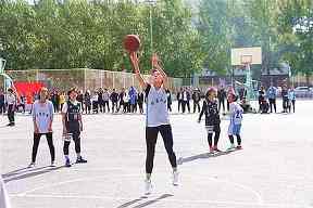 高位逼抢为什么需要整体协作：从第一步施压说起