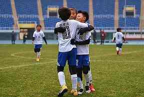 2025NCAA首轮的肯塔基，校园球迷如何理解淘汰赛准备？