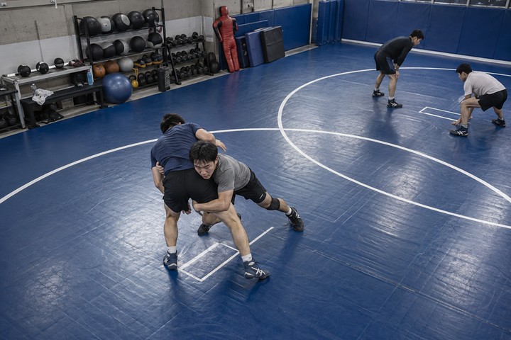 2025NCAA首轮的肯塔基，校园球迷如何理解淘汰赛准备？